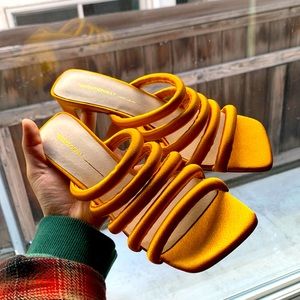 Anthropologie Intentionally blank willow sandals